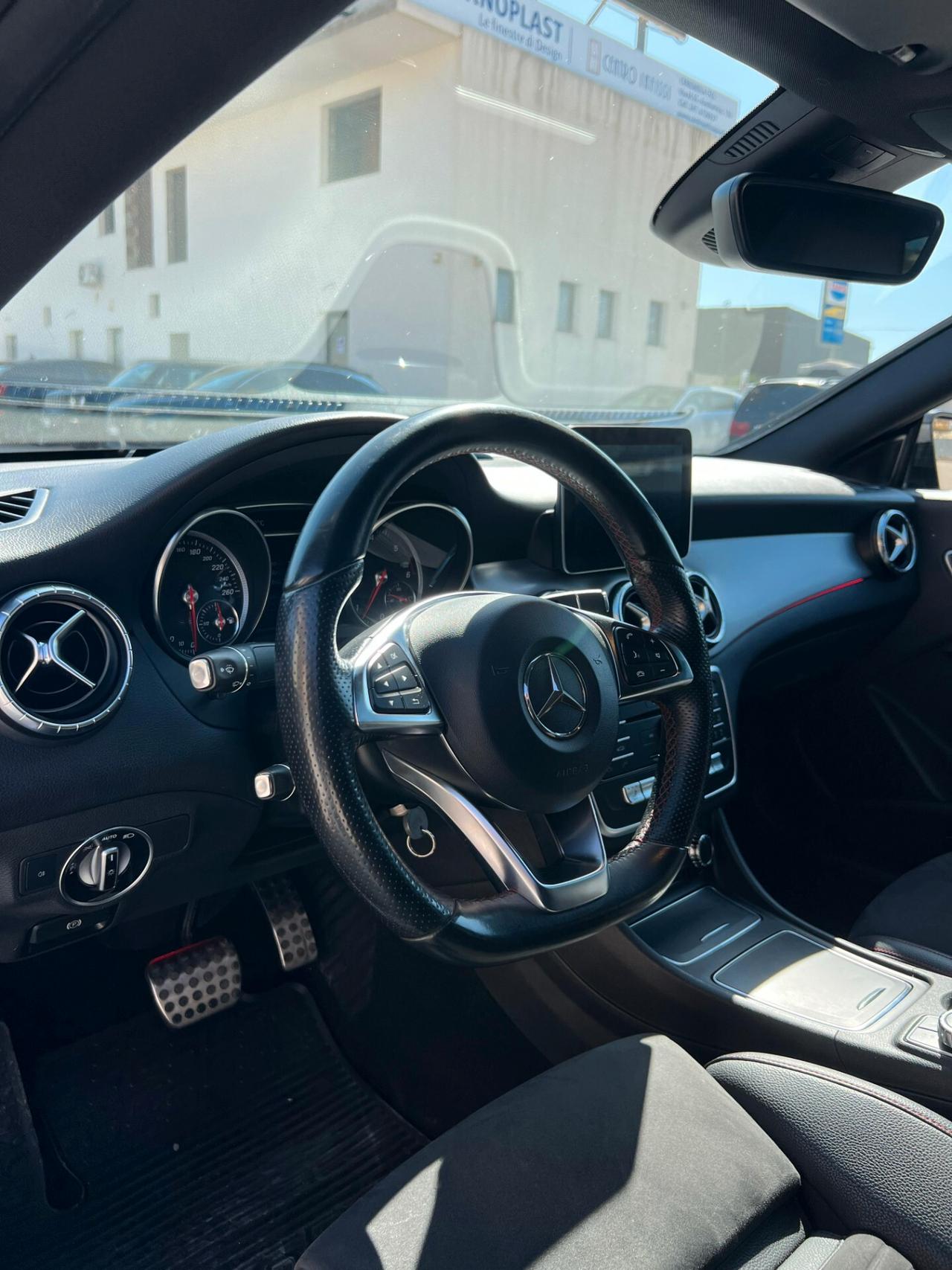 Mercedes-benz CLA 220 d Automatic Premium