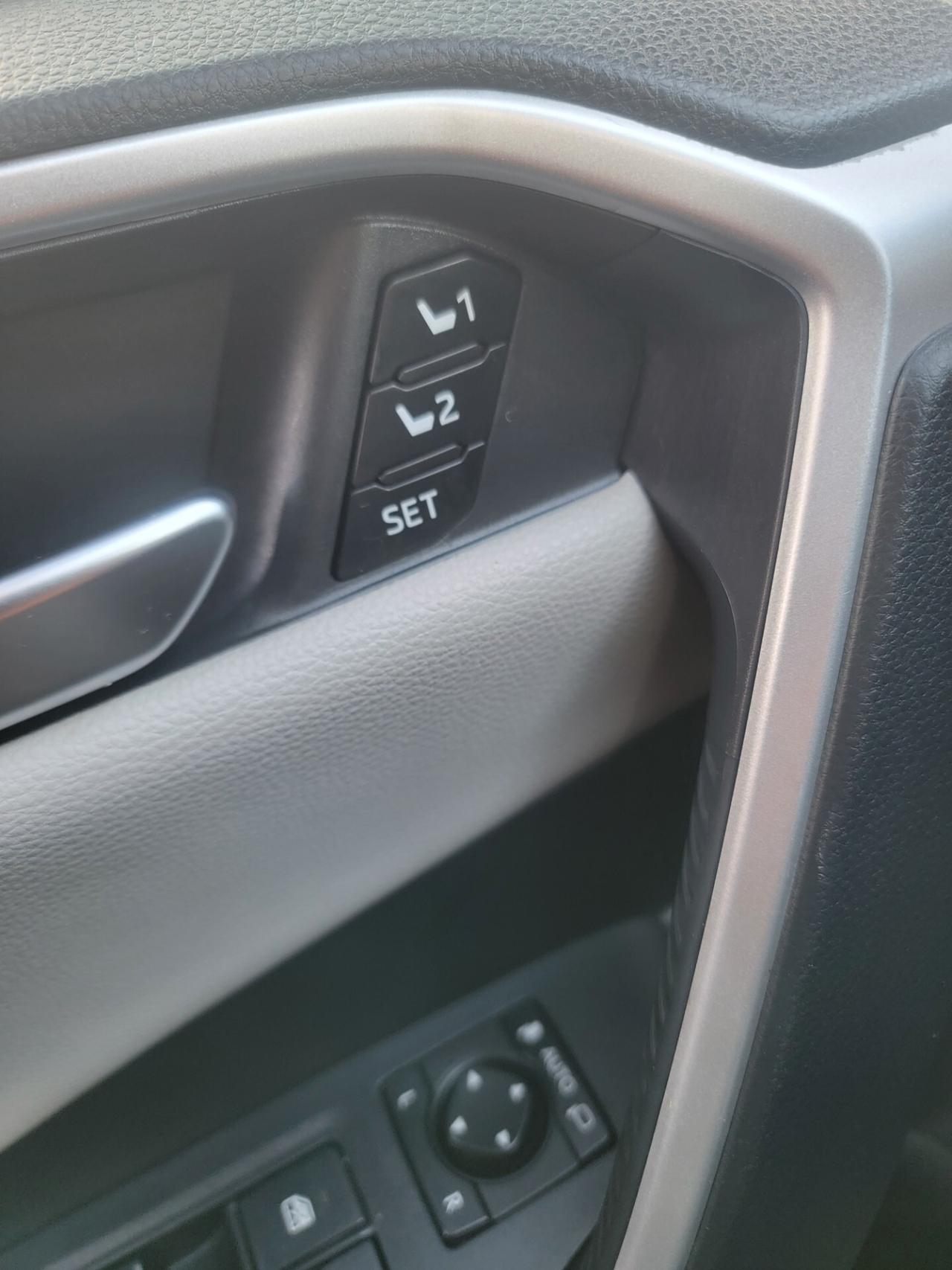 Toyota RAV 4 RAV4 2.5 HV (222CV) E-CVT AWD-i Lounge GARANZIA