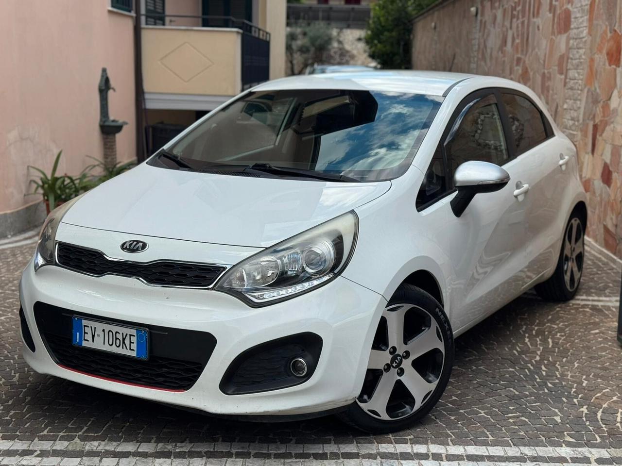 Kia Rio 1.1 CRDi 5p. Cool