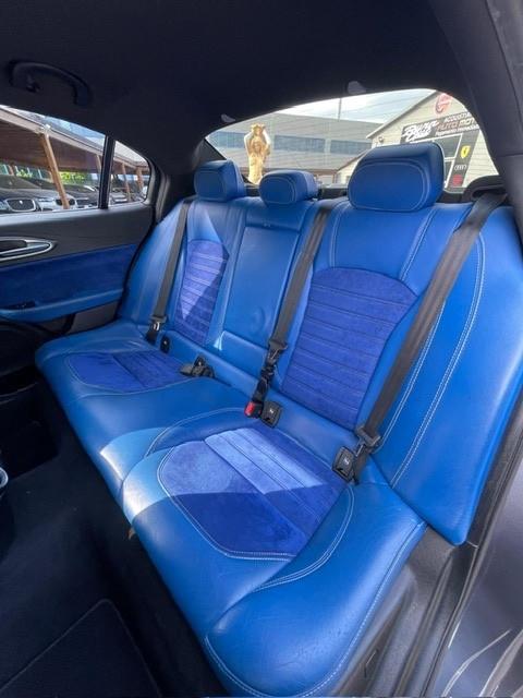 Alfa Romeo Giulia 2.2 Turbodiesel 210 CV AT8 AWD Q4 Veloce