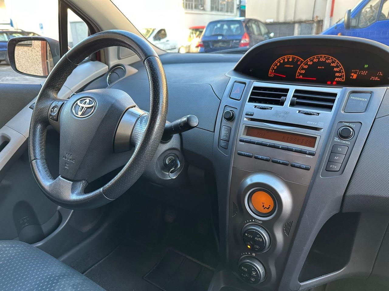 Toyota Yaris 1.3 5 porte Sol