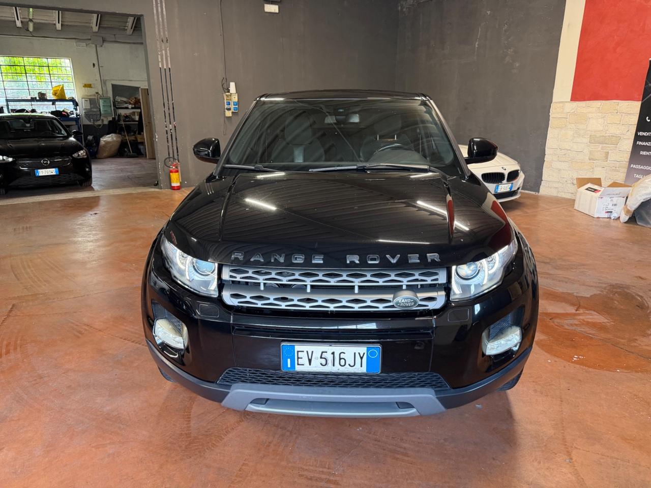 Land Rover Range Evoque 2.2 Sd4 5p. Pure