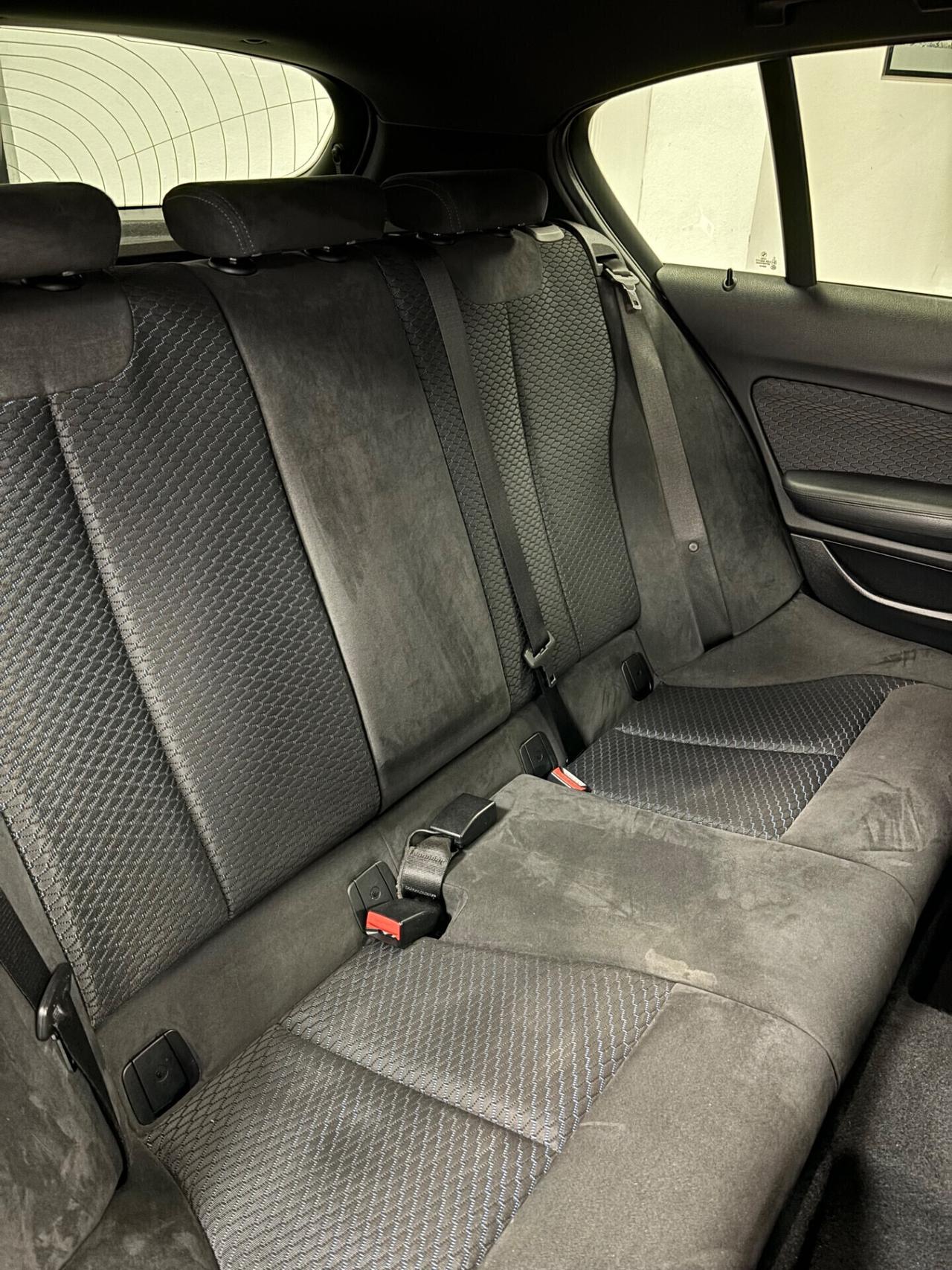 Bmw 118 118d 5p. Msport