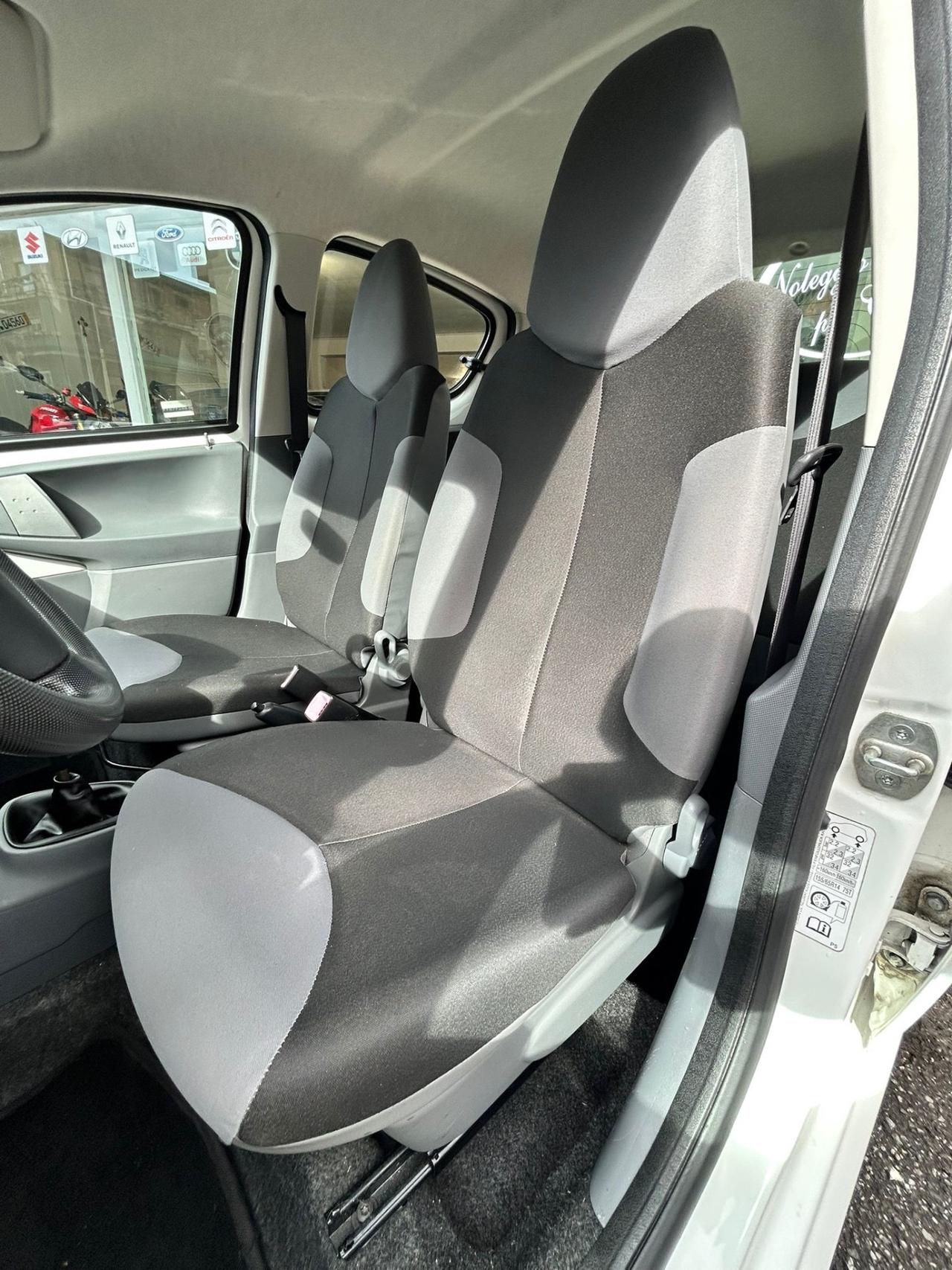 Peugeot 107 1.0 68CV 5p. Desir