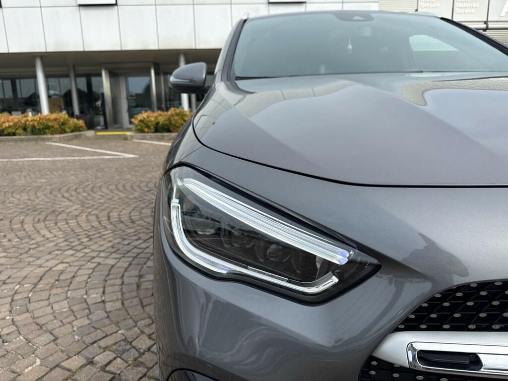 Mercedes GLA 200 200 D Premium 8G-DCT