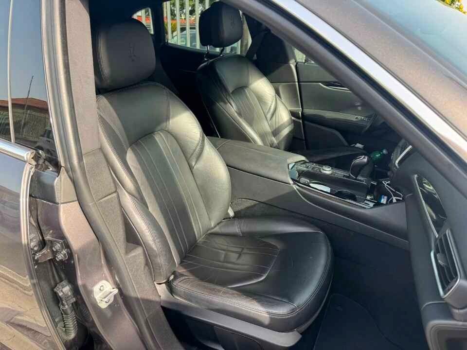 MASERATI LEVANTE 3.0 D 250 CV