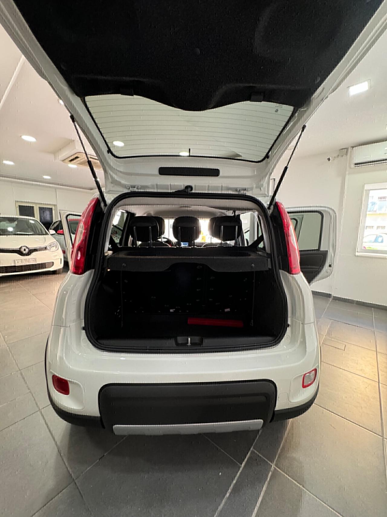 Fiat Panda 1.0 FireFly S&S Hybrid Red ADATTA PER NEOPATENTATI