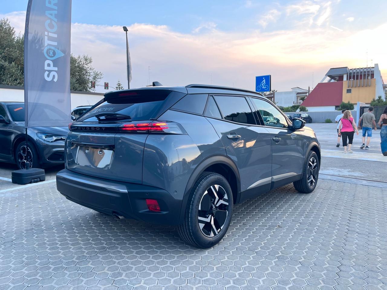 Peugeot 2008 1.2 puretech Allure s&s 100cv Km0 (Pack Vision e Drive Assist + Navigation Pack)