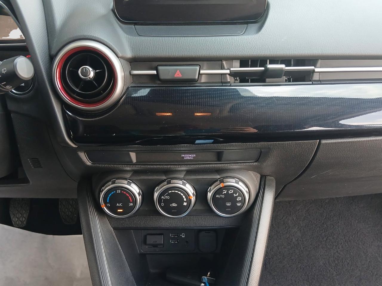 Mazda 2 Homura 1.5 75cv 2 Homura 1.5 75cv