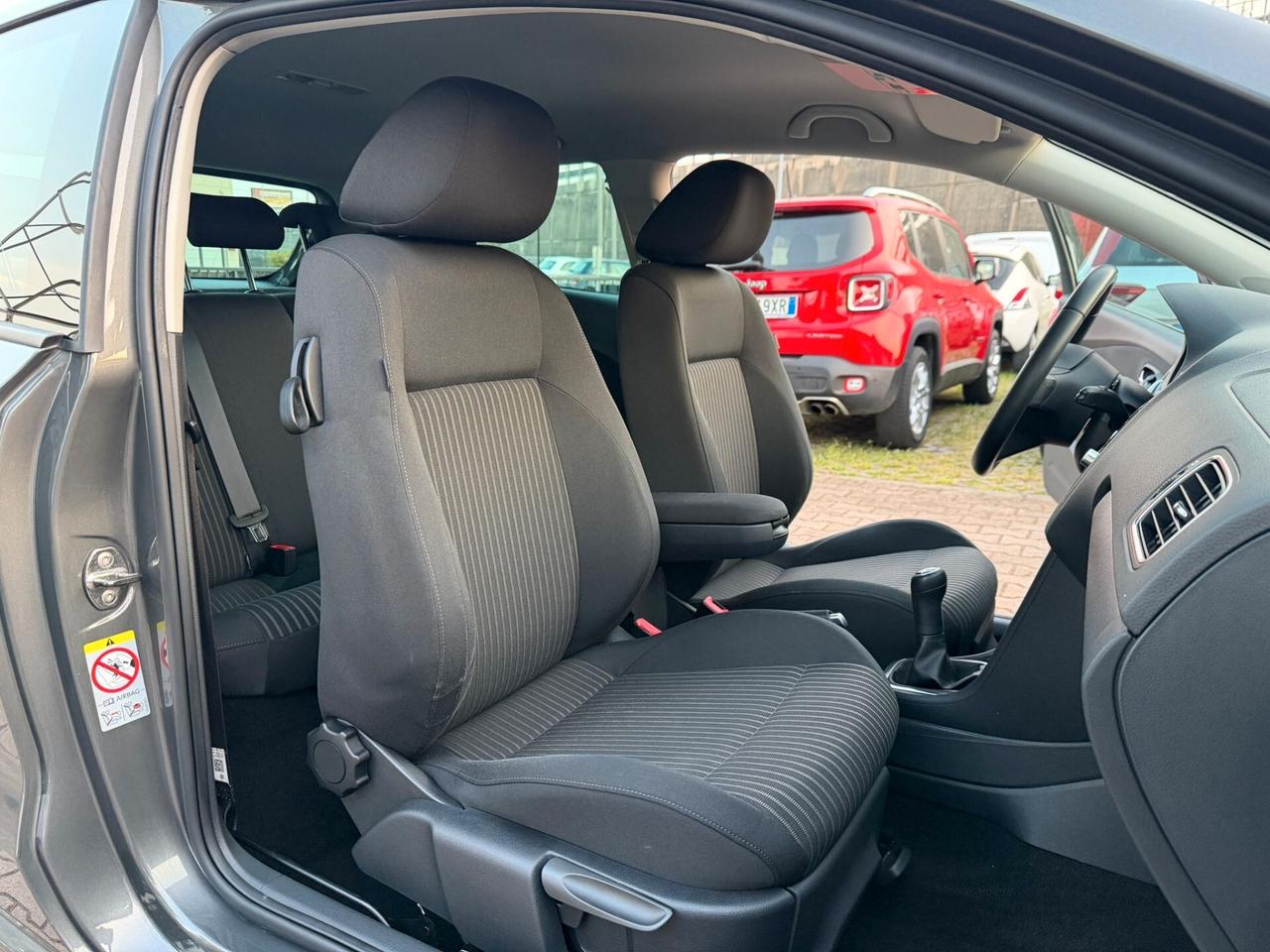 Volkswagen Polo 1.6 TDI 90CV DPF 3 porte OK NEOPATENTATI