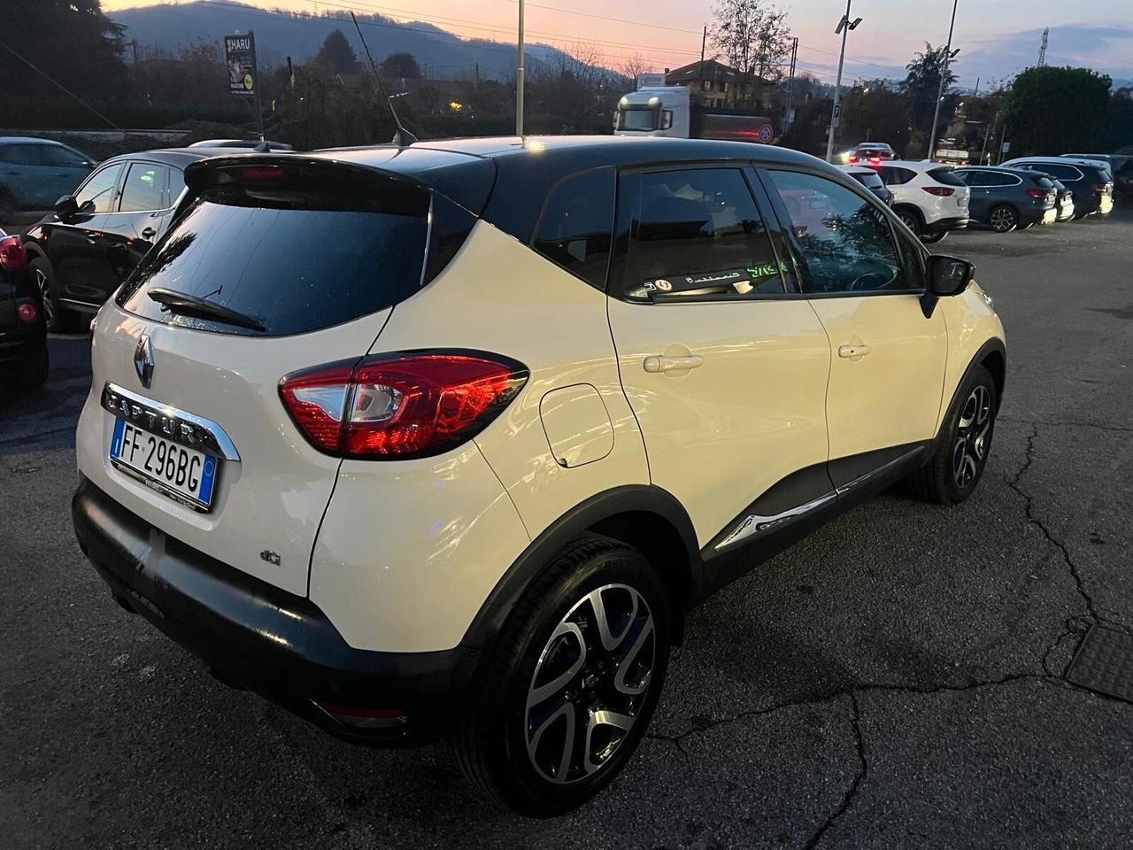 Renault Captur dCi 8V 90 CV EDC Start&Stop Energy Intens