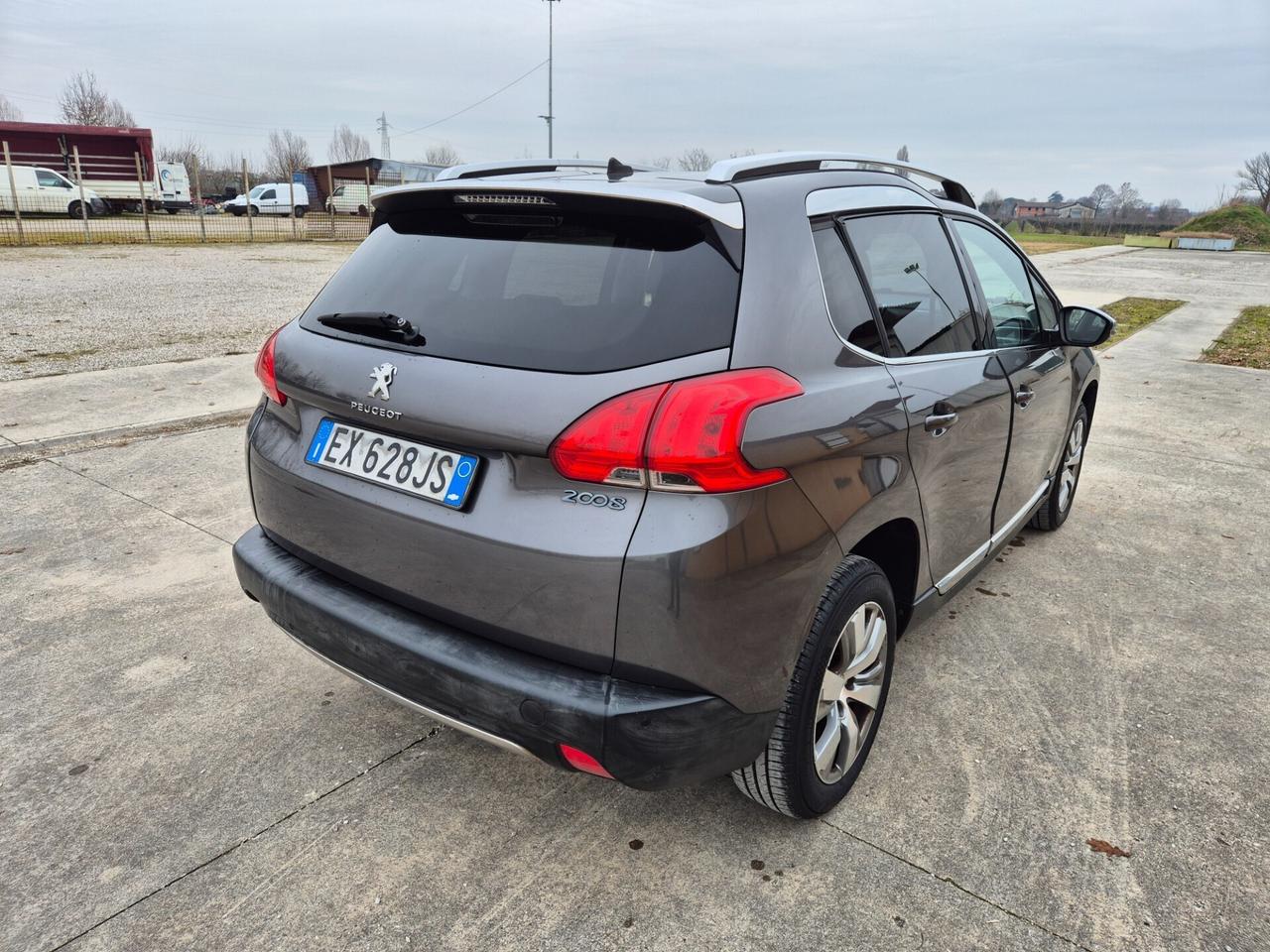 Peugeot 2008 PureTech 82 Allure