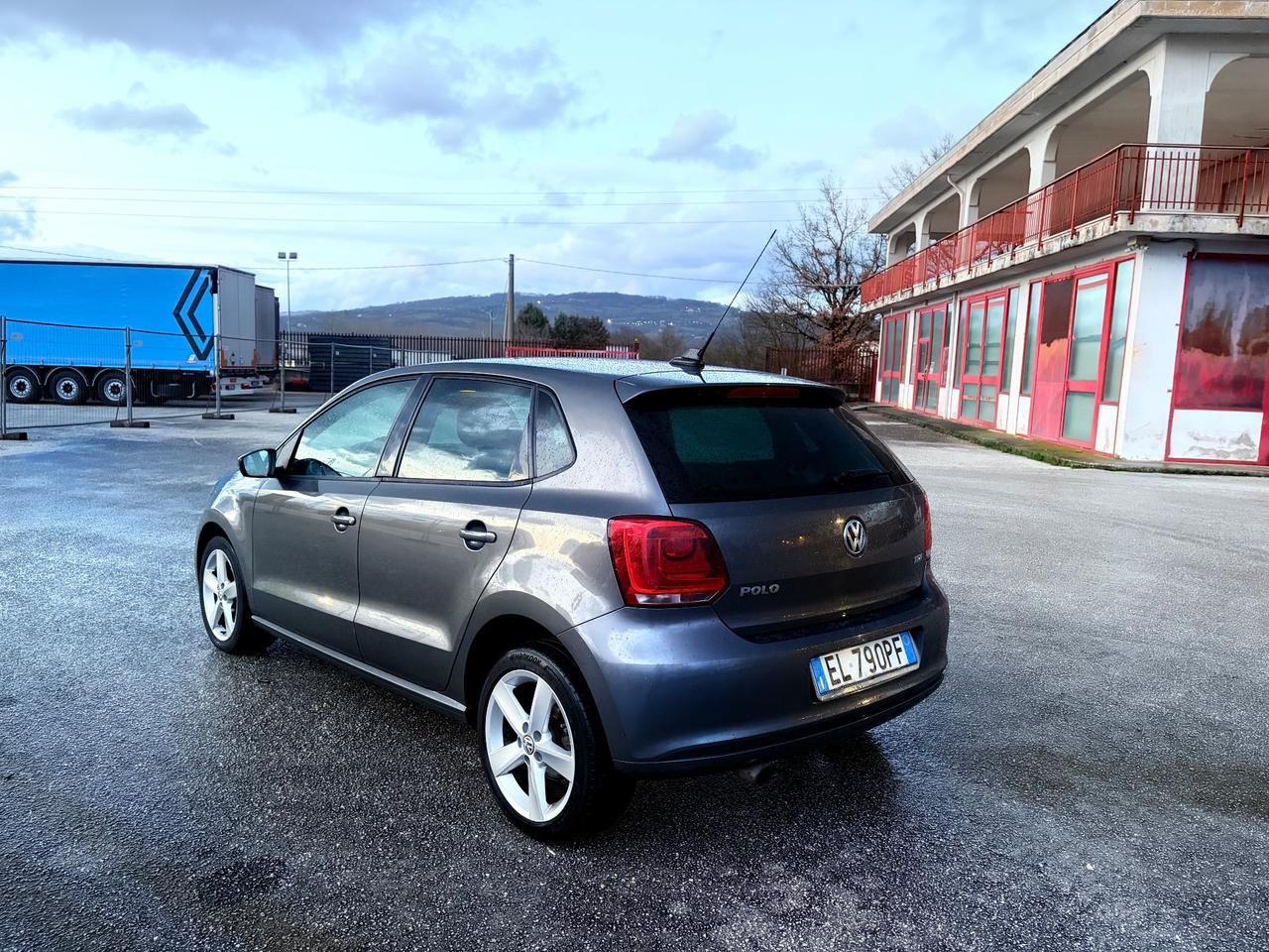 Volkswagen Polo 1.6 TDI 90CV DPF DSG 5 porte Highline