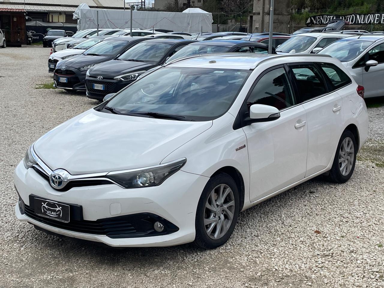 Toyota Auris 1.8 Hybrid Lounge