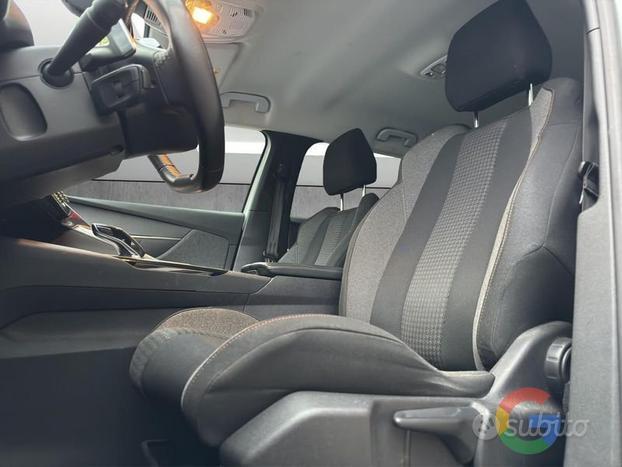 Peugeot 5008 Allure 1.5 131cv - PROMO/7 POSTI