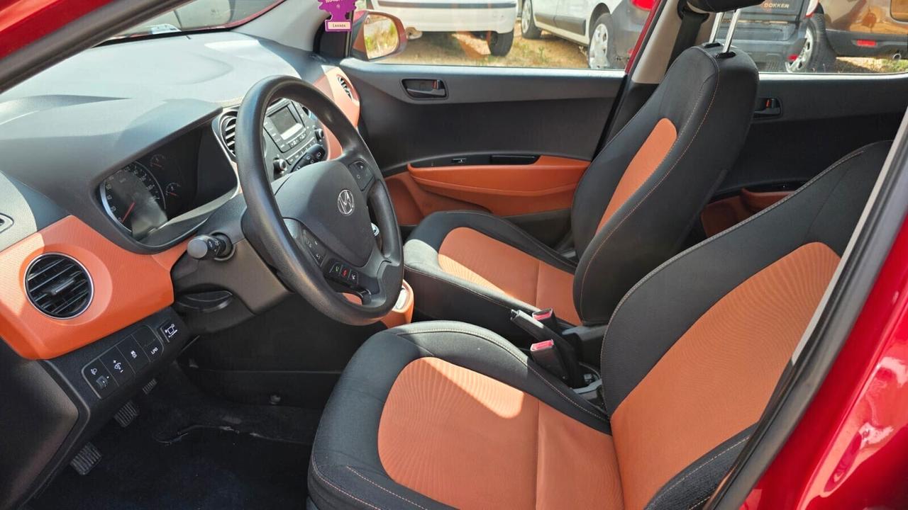 Hyundai i10 1.0 classic ( SOLO X COMMERCIANTI )