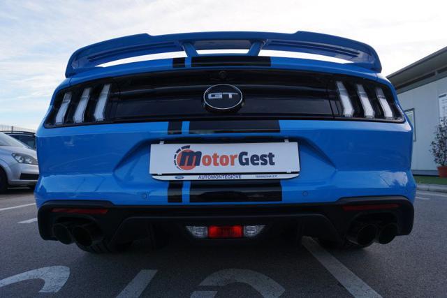 FORD Mustang Fastback 5.0 V8 aut. GT