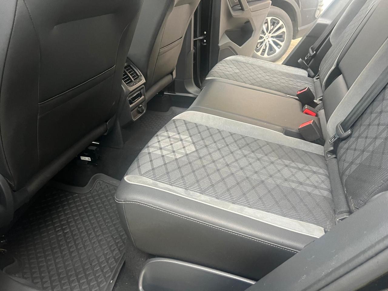 VW TIGUAN 2.0 TDI 150cv SCR DSG R-Line