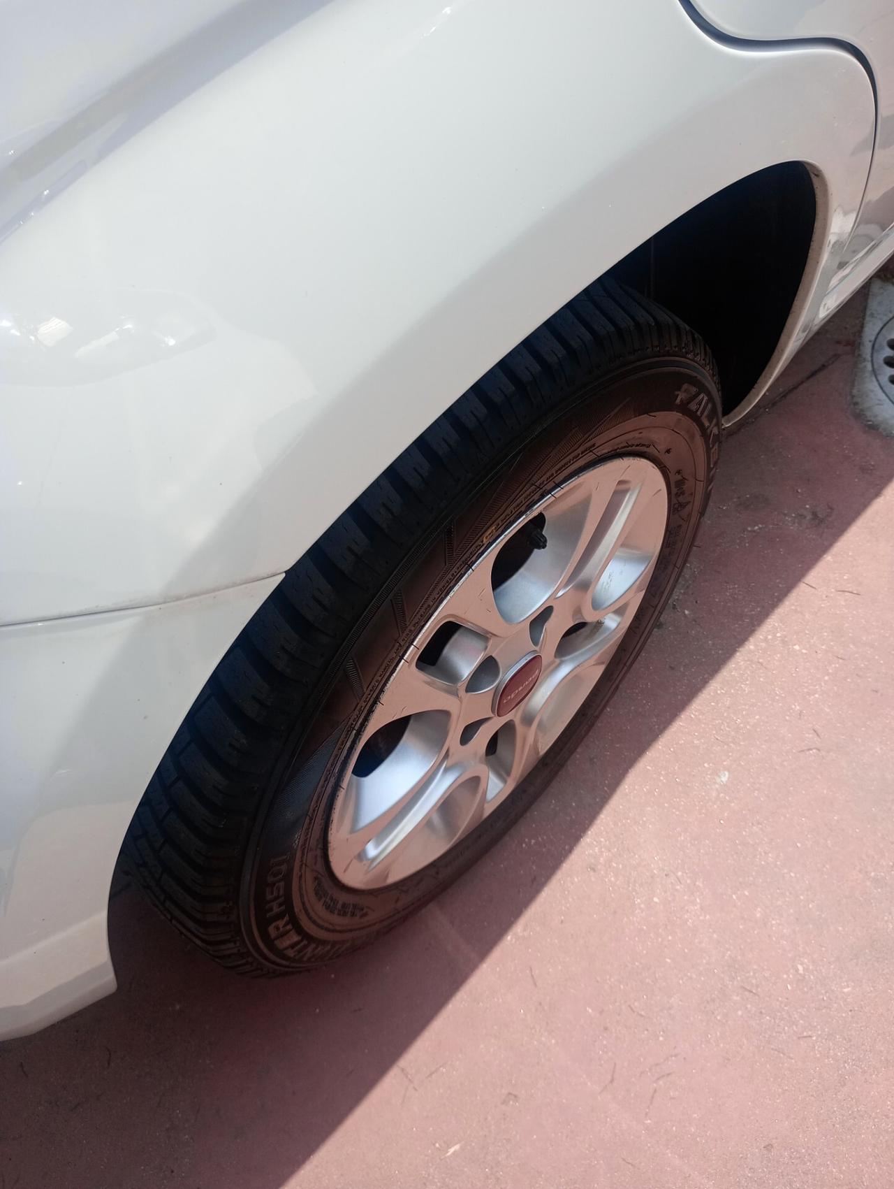 Fiat Panda 1.2 Lounge uconnect,pari al nuovo.