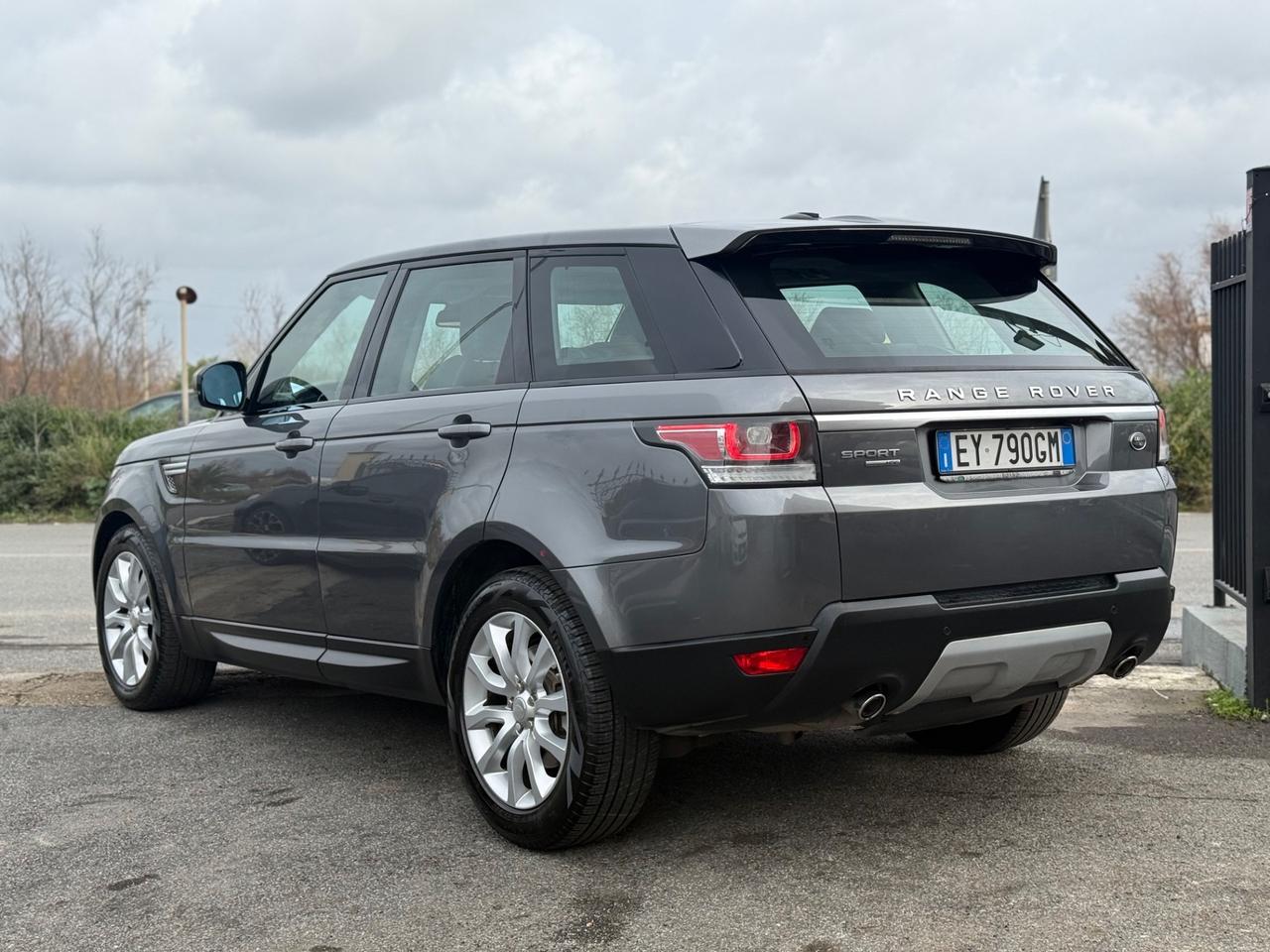 Land Rover Range Rover Sport 3.0 TDV6 HSE Dynamic