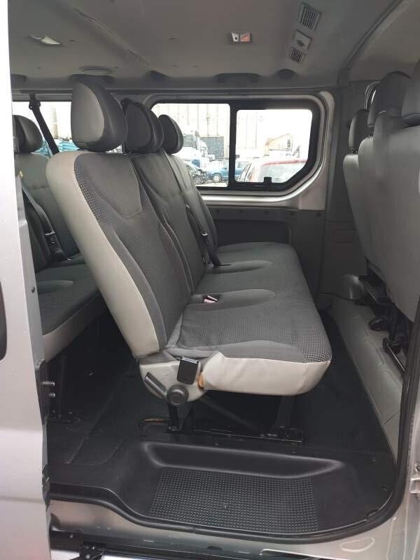 Opel Vivaro 29 2.0 CDTI 120CV 9 POSTI Furgone Vetrato Fap