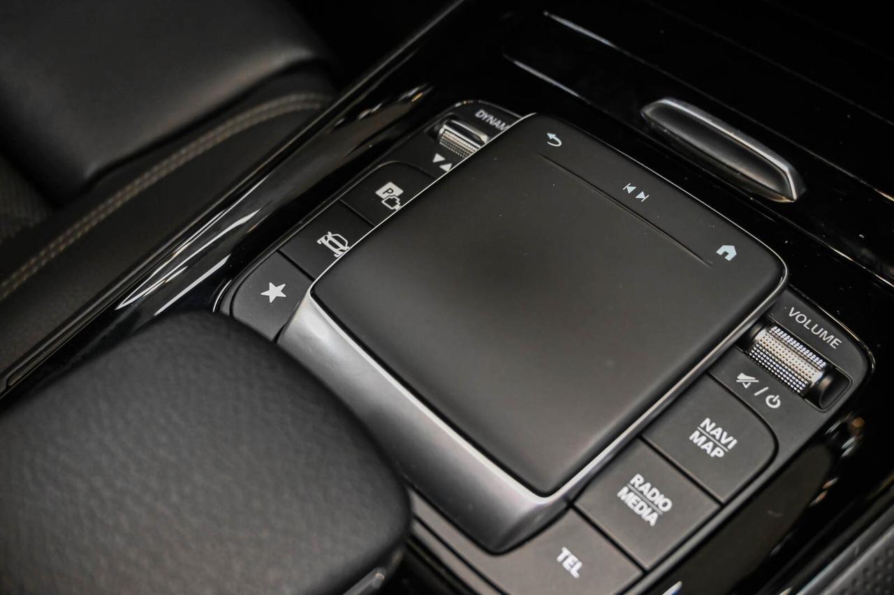 MERCEDES GLA (H247) GLA 250 e EQ-Power...