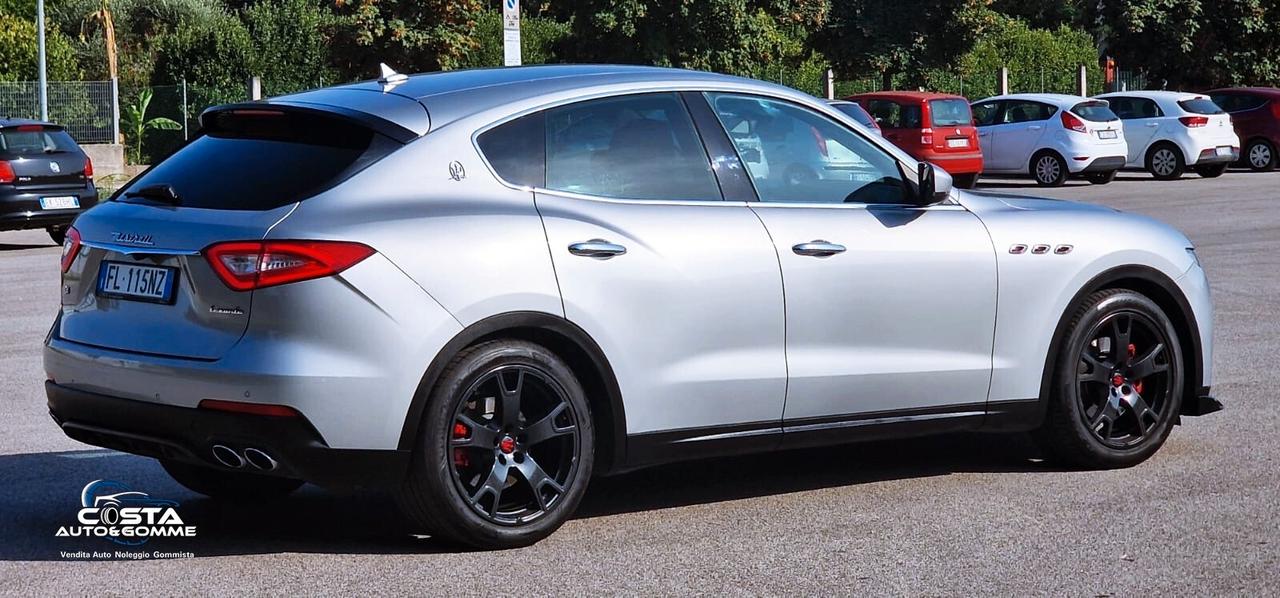 Maserati Levante V6 Diesel 275 CV AWD
