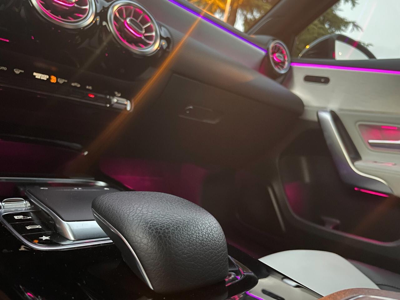 Mercedes-benz A 180 d Automatic Premium AMG LUCI