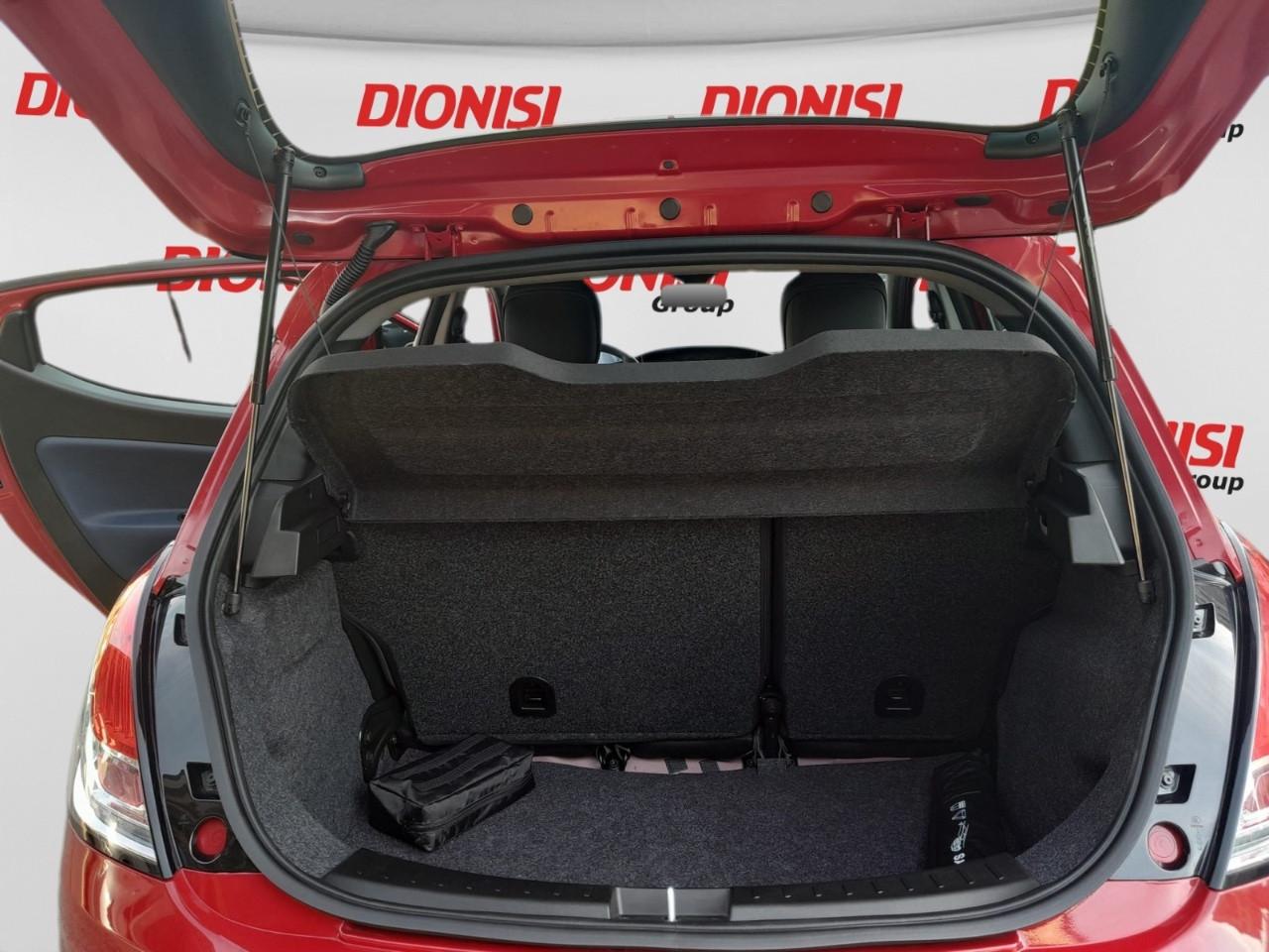 Lancia Ypsilon 1.0 FireFly 70cv Hybrid Oro