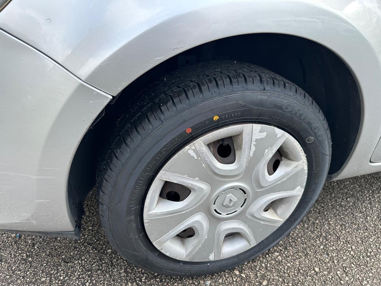 Renault Clio 1.2 5p Dynamique 2010 - Neopatentati