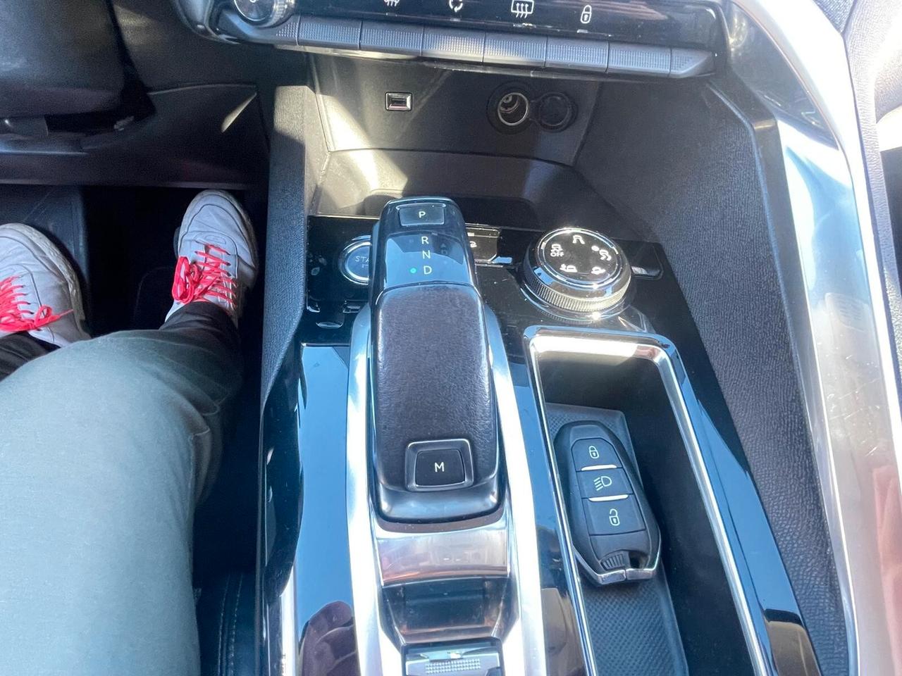 Peugeot 3008 BlueHDi 130 S&S EAT8 Allure