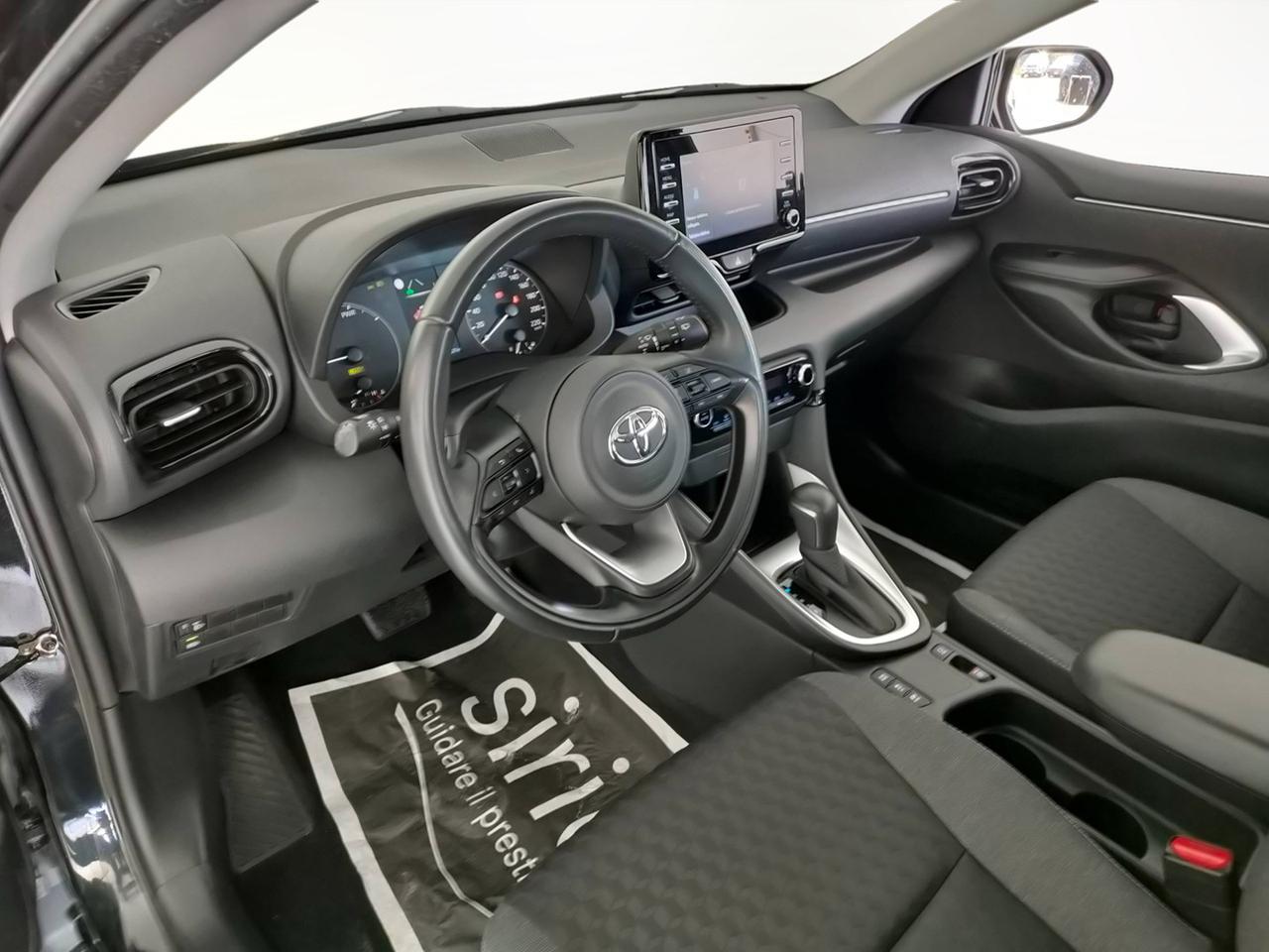 TOYOTA Yaris IV 2020 - Yaris 1.5h Active