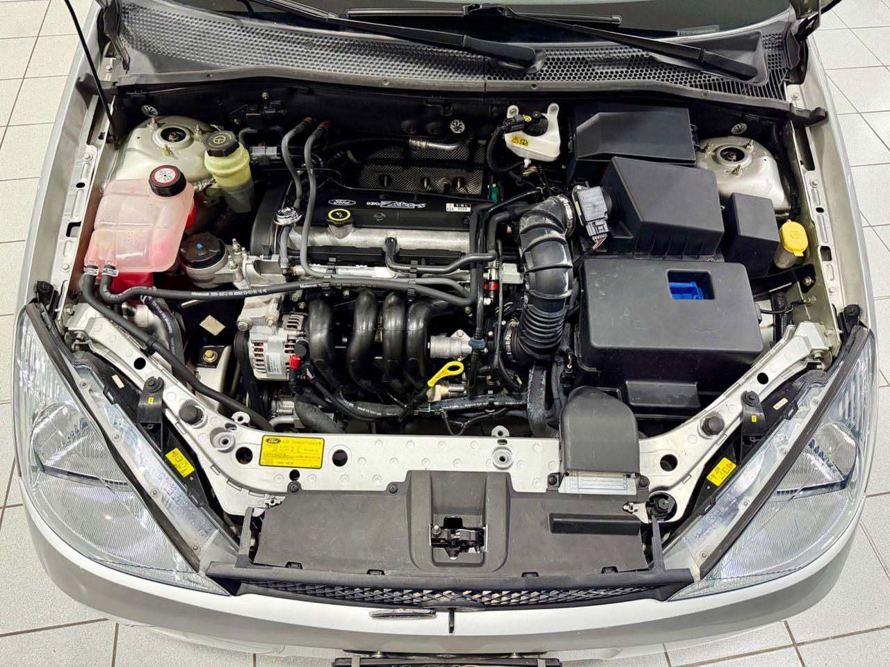 Ford Focus 1.6i 16V cat 5p. Zetec