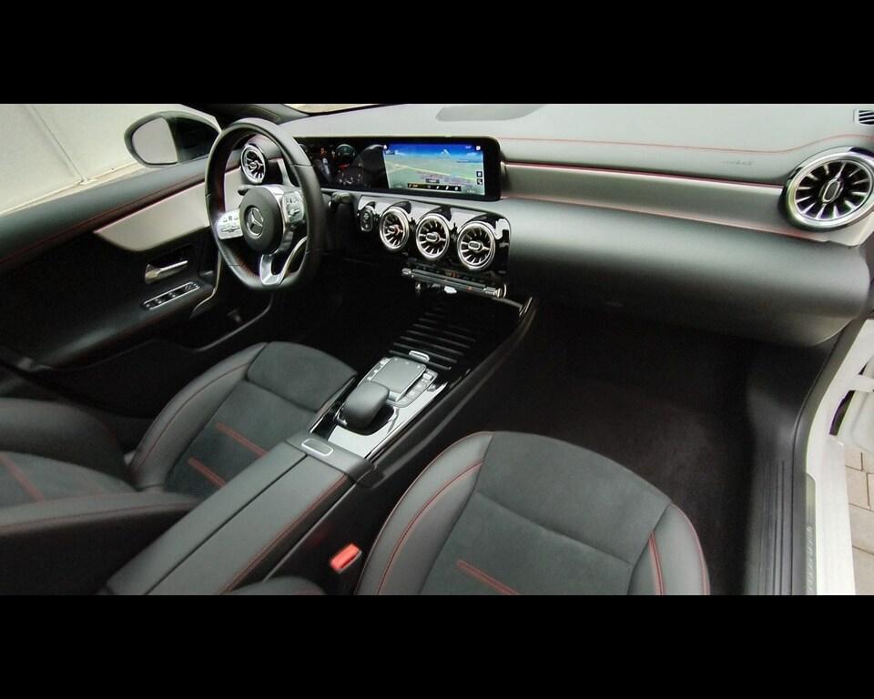 Mercedes CLA Shooting Brake 200 D Premium 8G-DCT