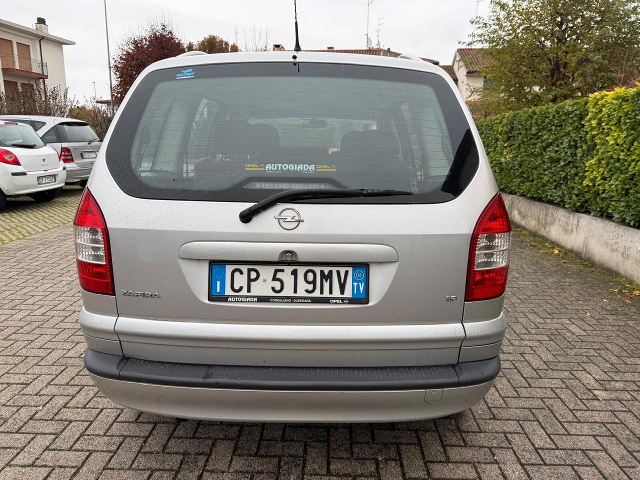 Opel Zafira Elegance 7 POSTI