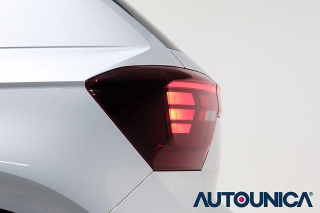 VOLKSWAGEN Polo 1.0 TSI DSG LIFE AUTOMATICA NEOPATENTATI