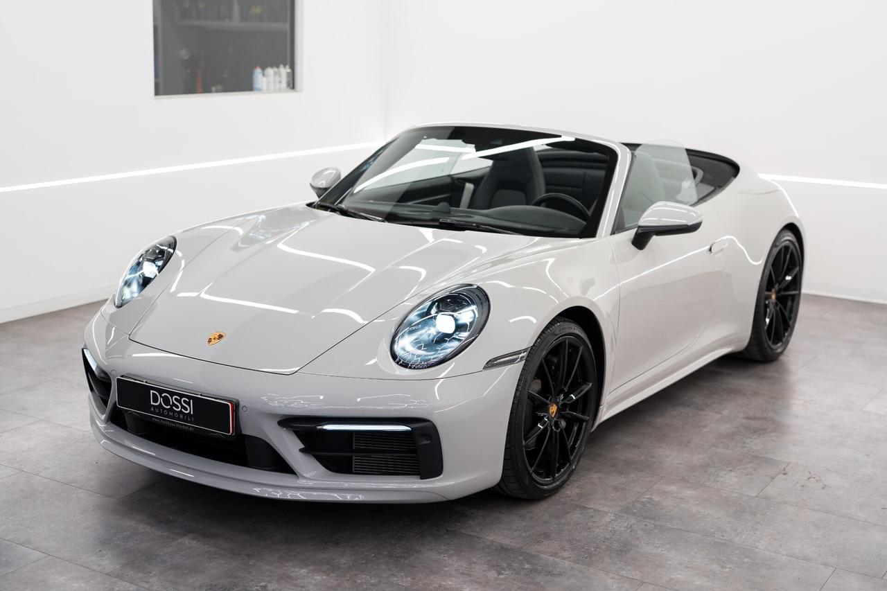 Porsche 911 Carrera Cabriolet GESSO