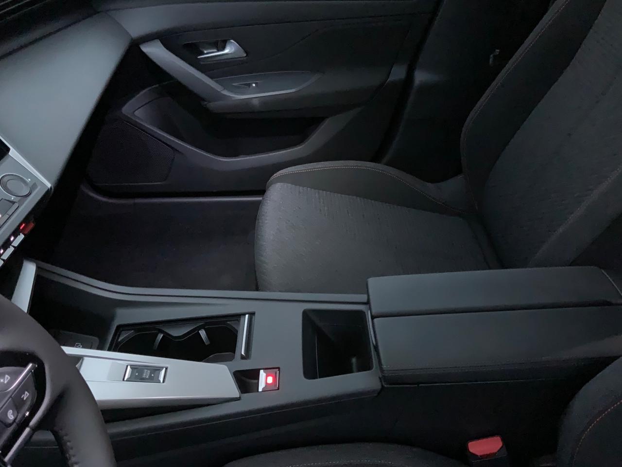 Peugeot 308 BlueHDi 130 S&S EAT8 SW Style