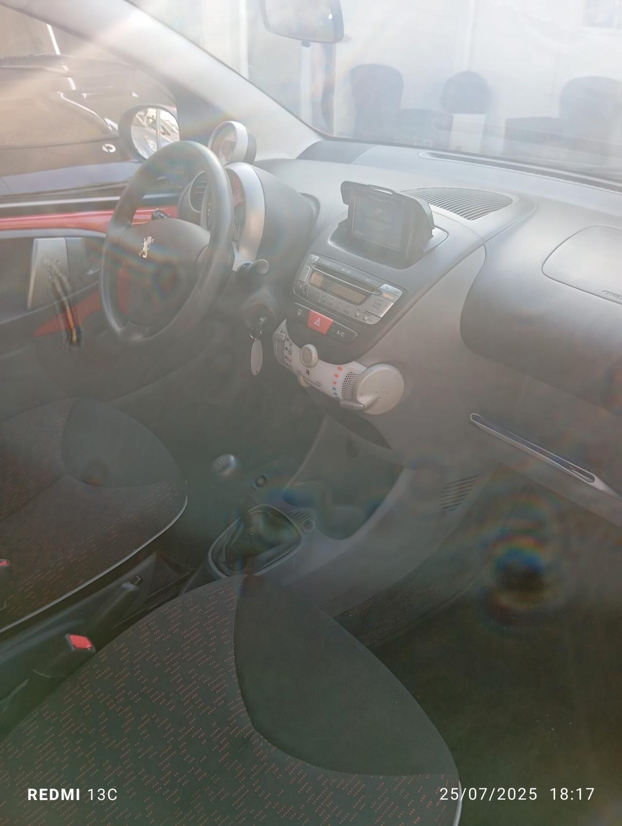 Peugeot 107 1.0 68CV 5p. Allure