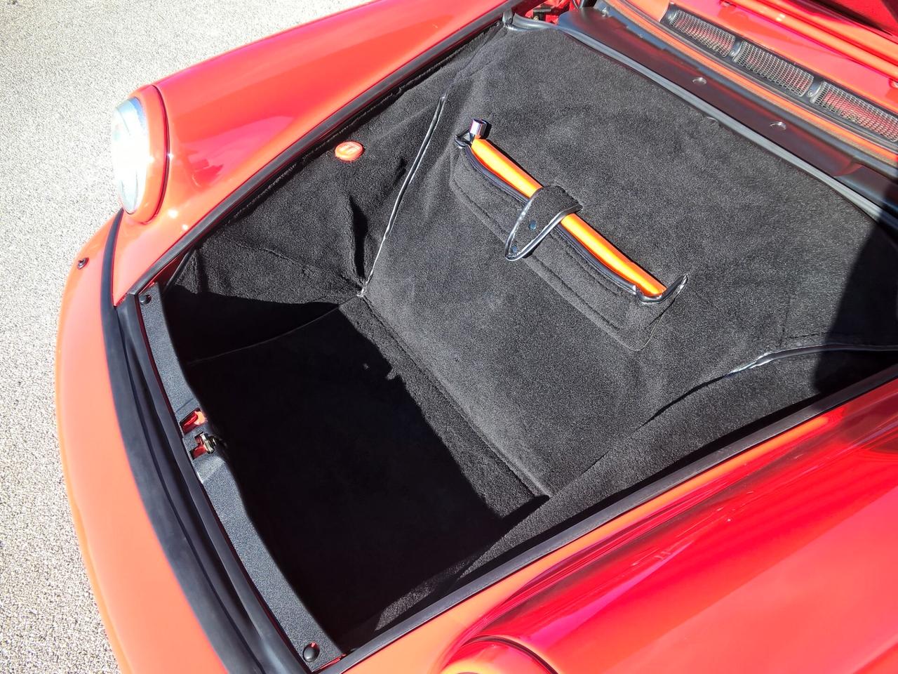 Porsche 911 964 Carrera 2 Cabriolet