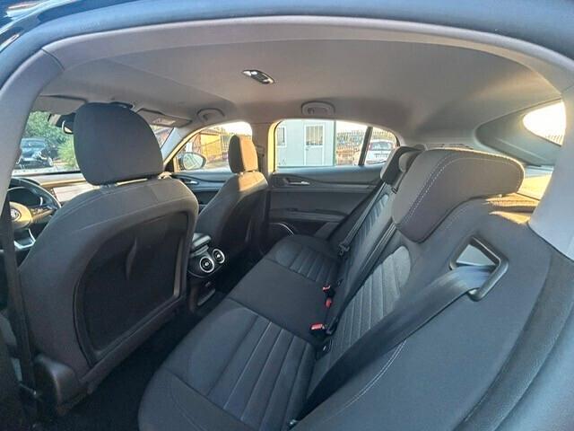 Alfa Romeo Stelvio 2.2 Turbodiesel 190 CV AT8 RWD Business