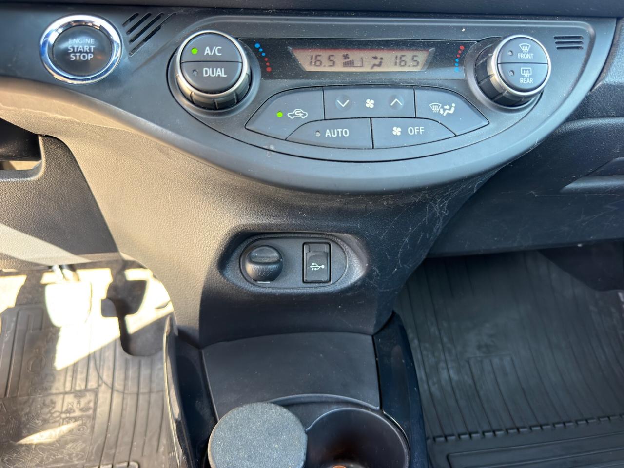 Toyota Yaris 5 porte Lounge “57.000KM”