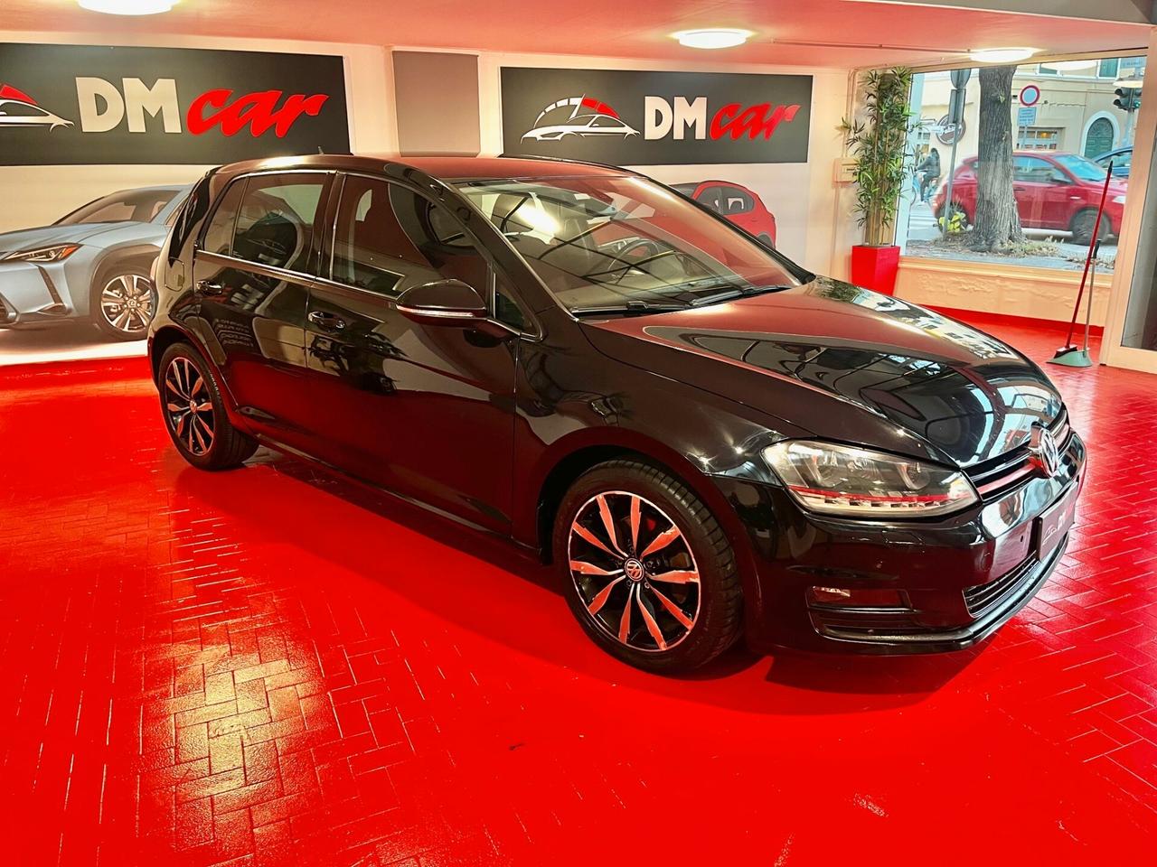 VOLKSWAGEN GOLF VII 105 CV TDI HIGHLINE DSG RETROCAMERA CERCHI IN LEGA OK NEOPATENTATI