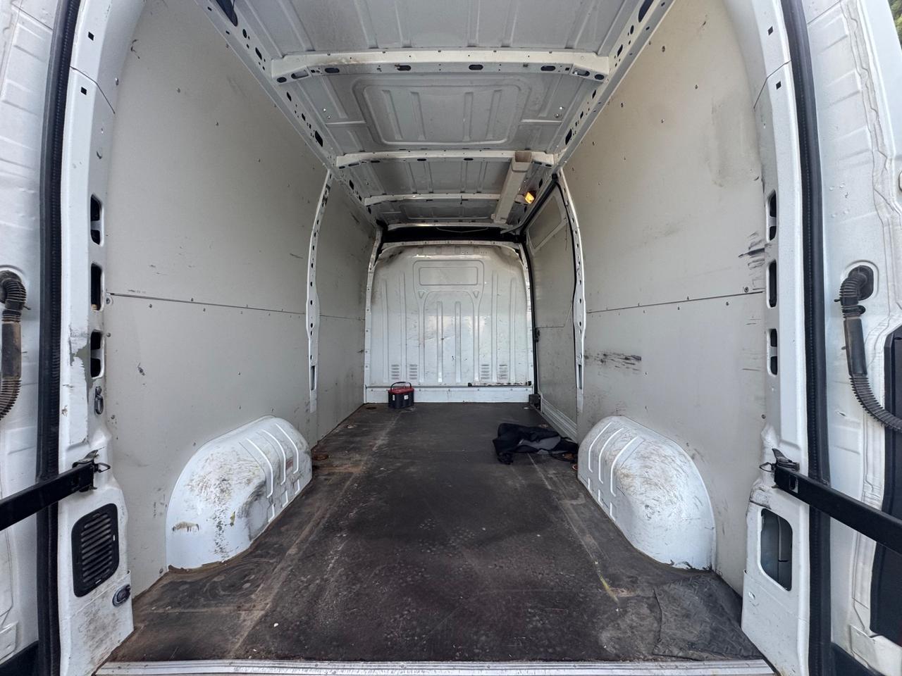 Renault Master T35 2.3 dCi/125 PL-TA Furgone QS E5