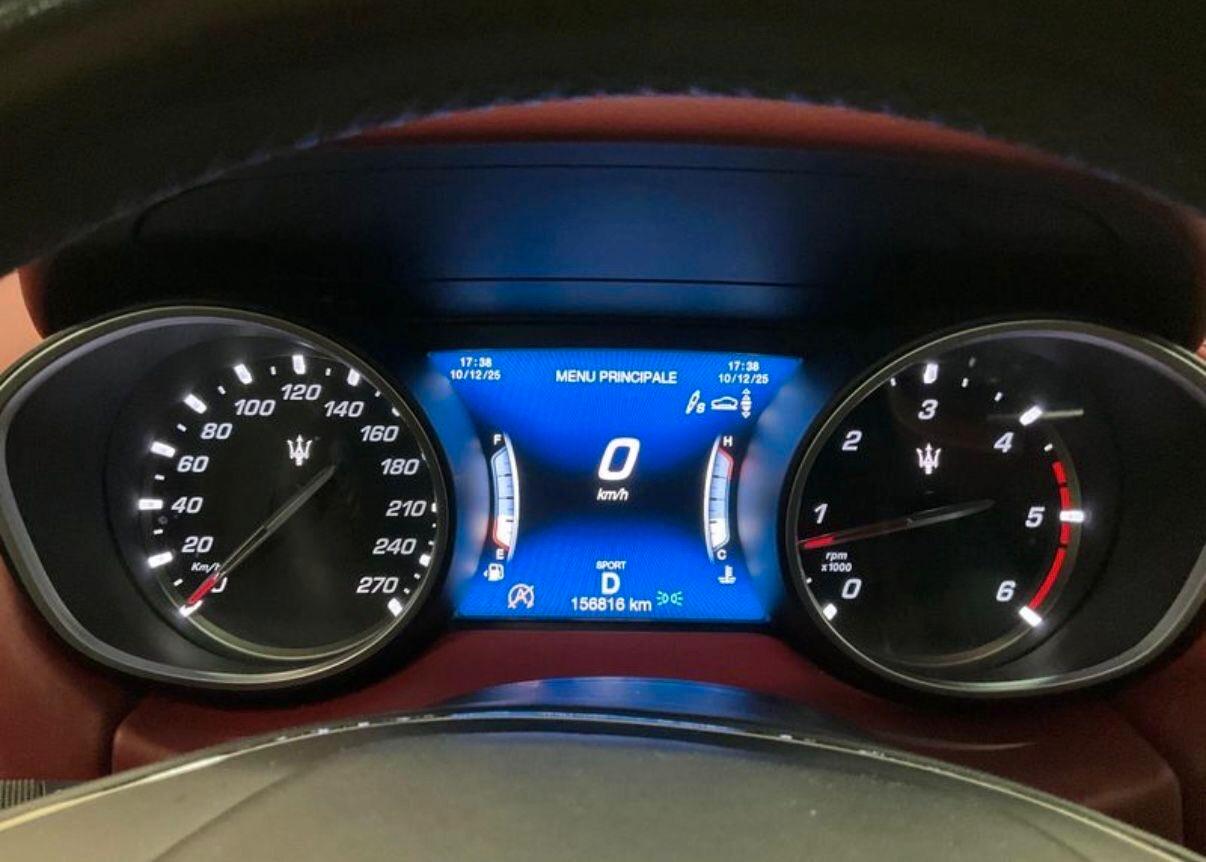 Maserati Levante V6 Diesel 275 CV AWD Granlusso
