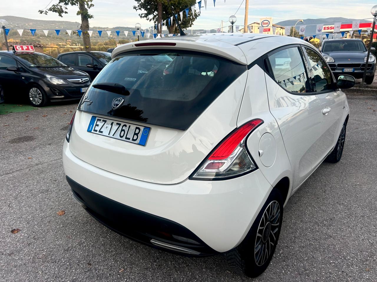 "UNA CHICCA" Lancia Ypsilon 1.2 69 CV 5 porte GPL Edition