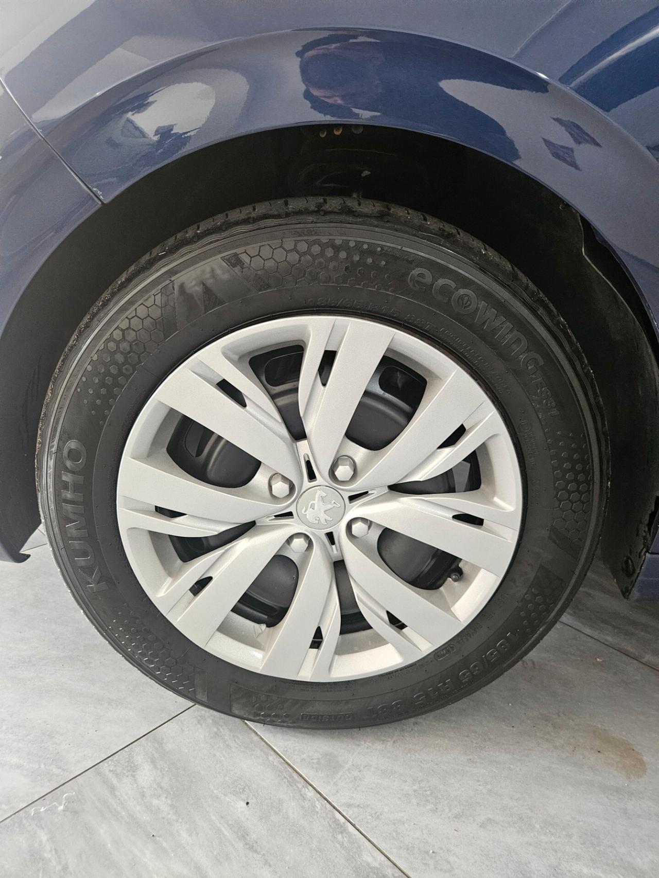 Peugeot 208 1.4 HDi 68 CV 5 porte Active