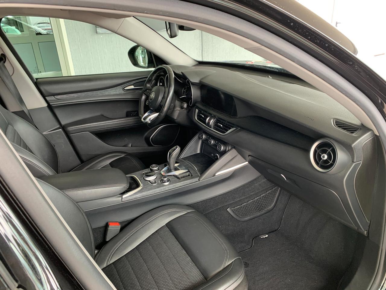 Alfa Romeo Stelvio 2.2 Turbodiesel 190 CV AT8 RWD Executive