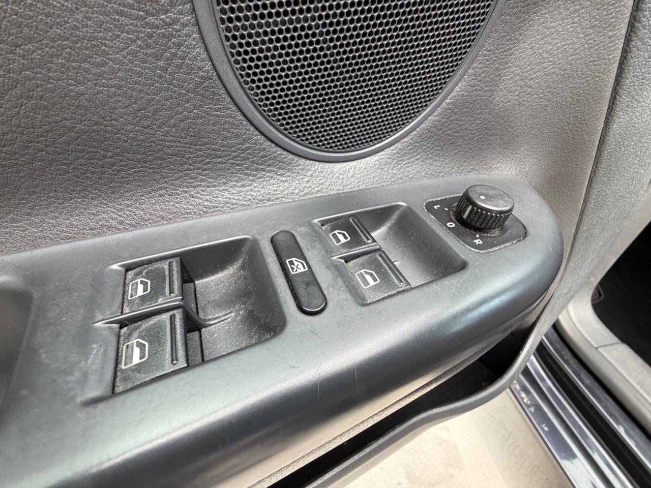 VW GOLF PLUS 1.9TDI 105CV AUTOMATIC-DSG PELLE