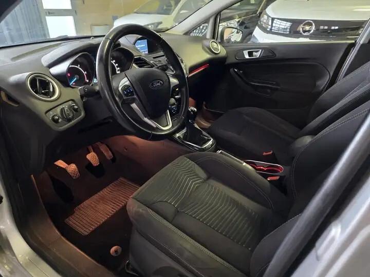 Ford Fiesta 5p 1.5 tdci Titanium 75cv ok neopatentati